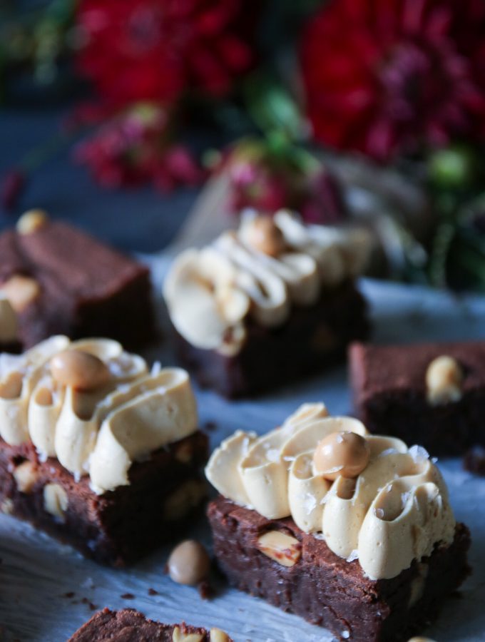 brownies med nötter och saltkaramell