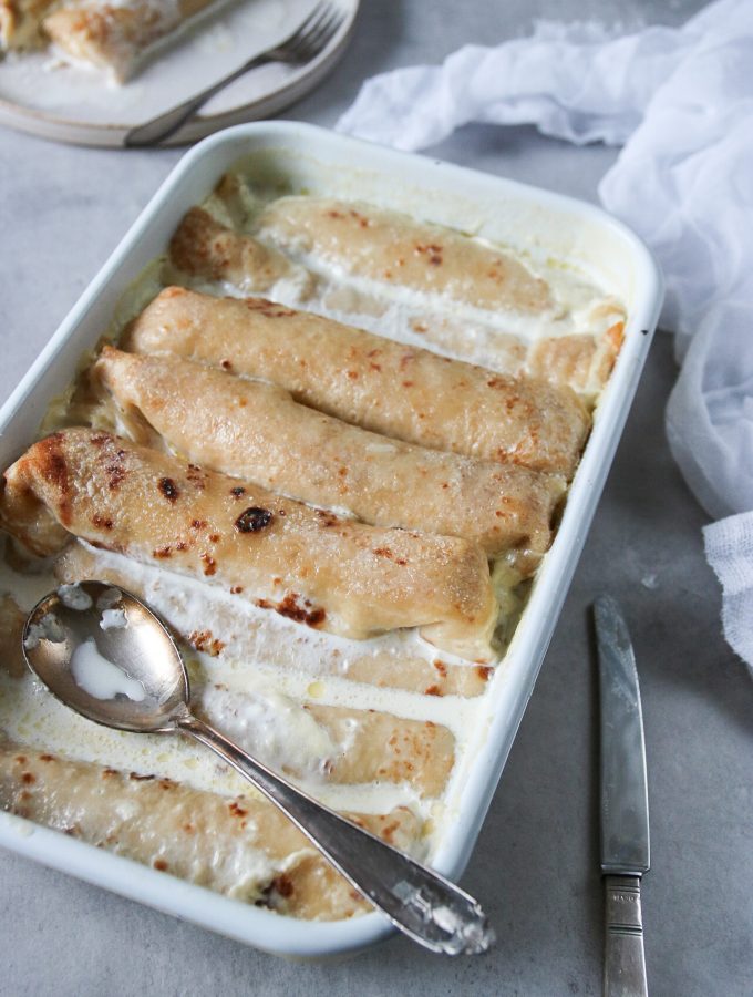 ugnsgratinerade pannkakor med färskost