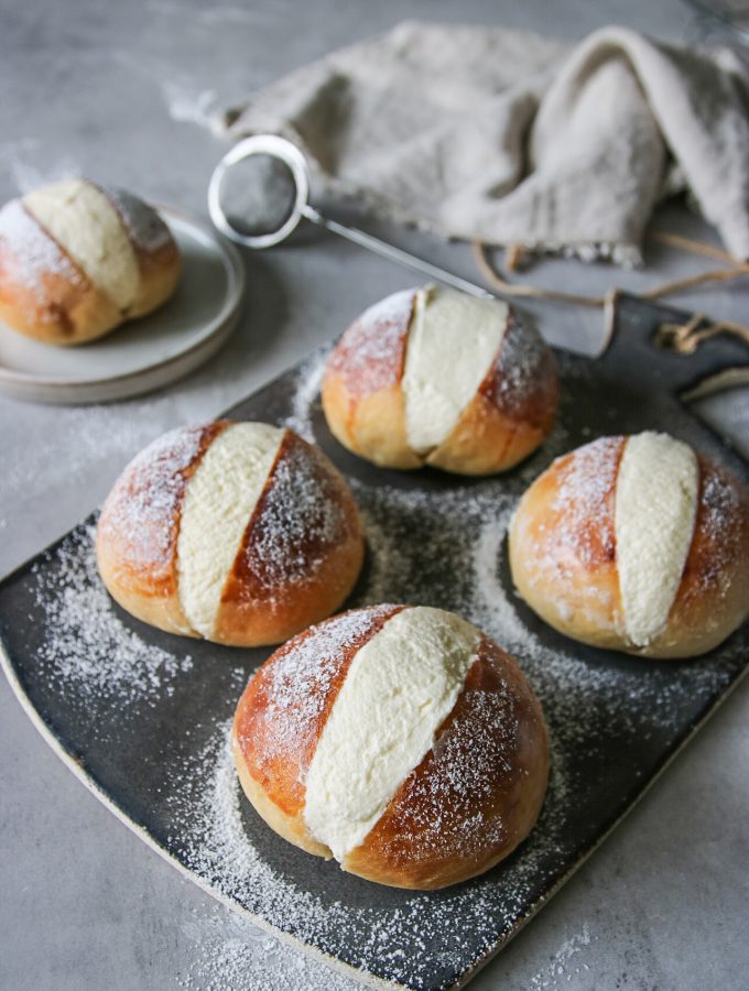 MARITOZZI ITALIENSKA GRÄDDFYLLDA BULLAR