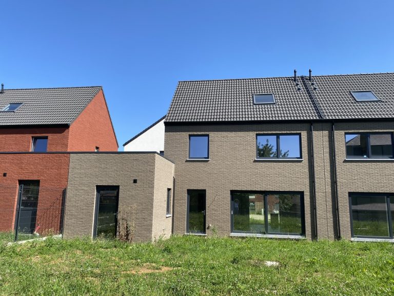 E1A85895-4DA5-41CC-B156-68AC62A6BBFF_1_105_c