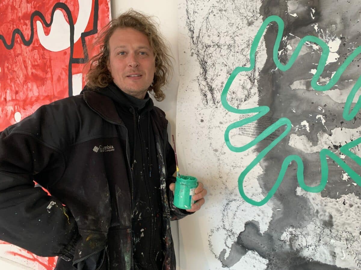 Merijn Kavelaars in his studio