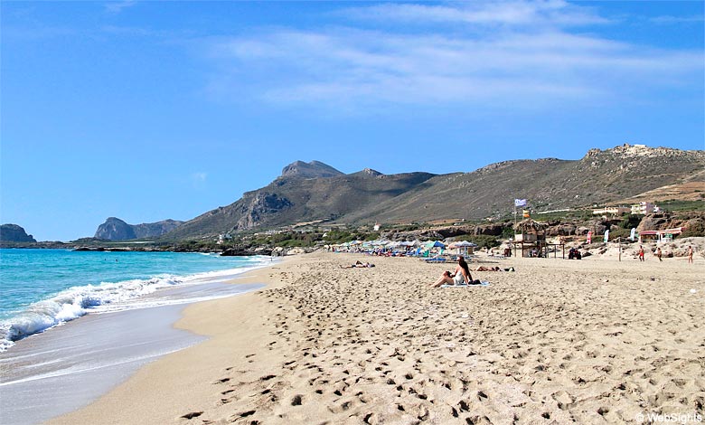 Falasarna er en vakker, barnevennlig strand omgitt av fjellrik natur