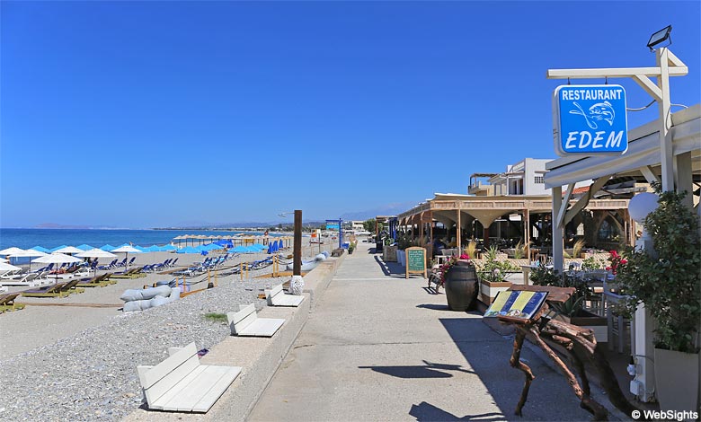 Restaurants an der Strandpromenade von Kolymvari auf Kreta