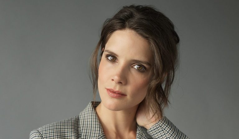 Sonya Cassidy On Lodge 49 Humans And The Woman In White Crookes Magazine