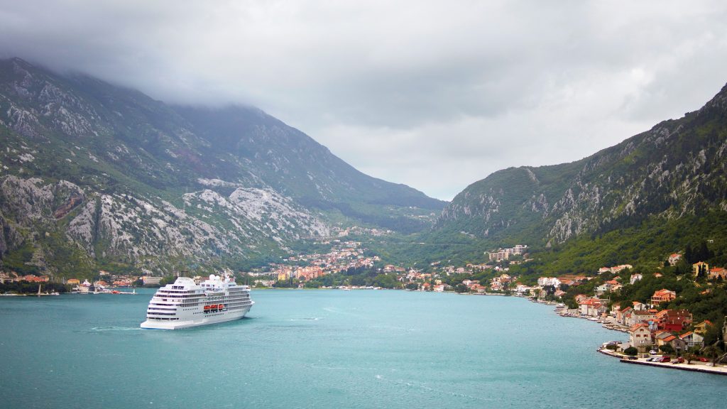 regent seven seas cruise ship