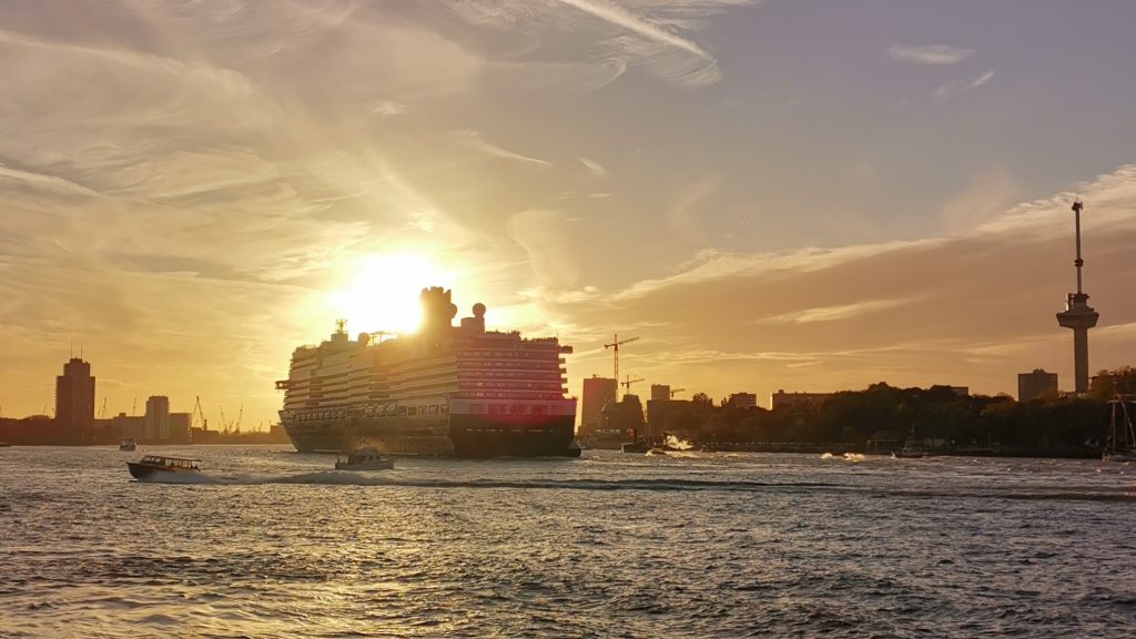 holland america line rotterdam cruise schip