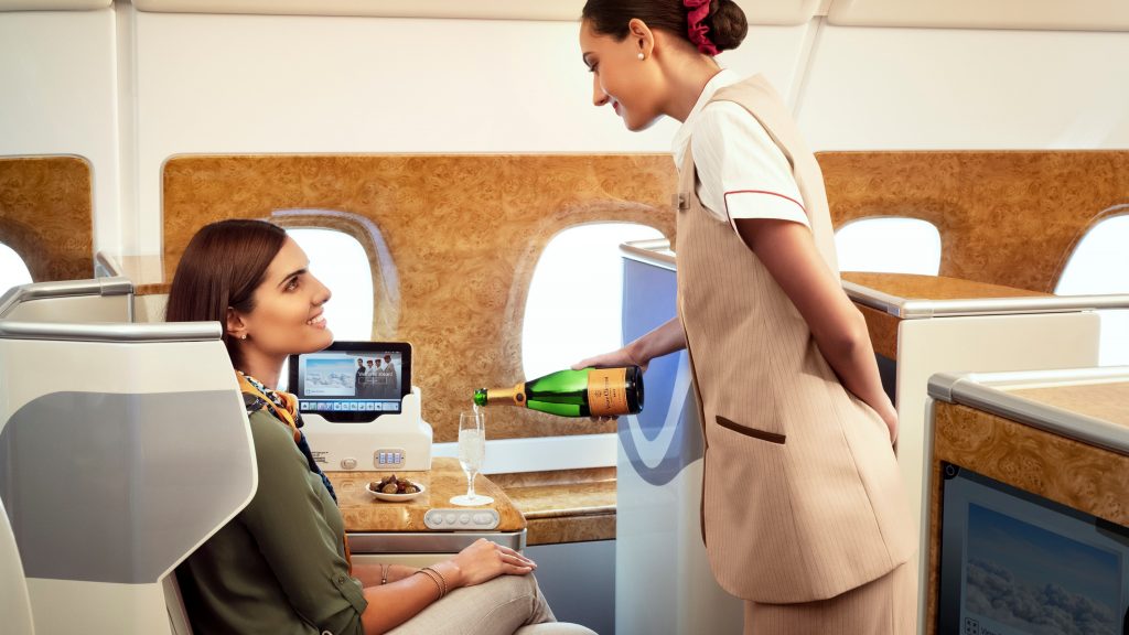 emirates luchtvaart champagne luxe