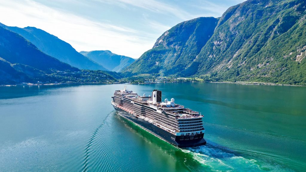 holland america line rotterdam schip