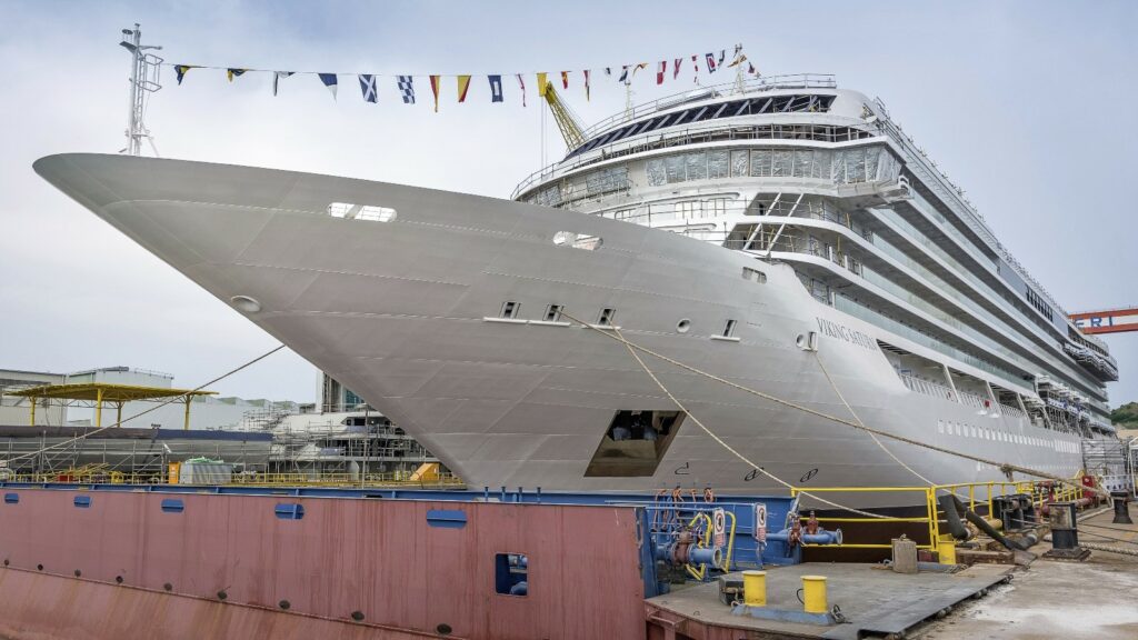 viking saturn float out fincantieri