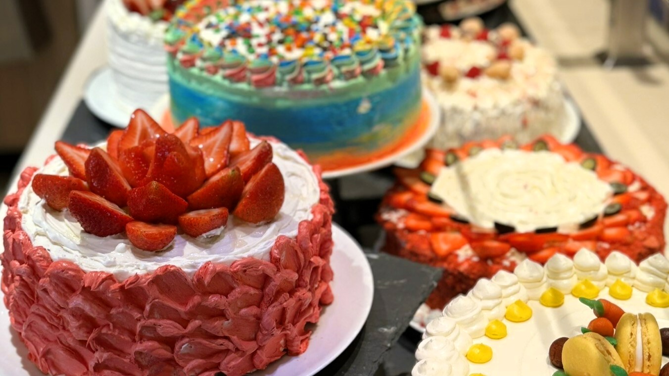 Cake Me Away! - Cosmopolitan India | Everand