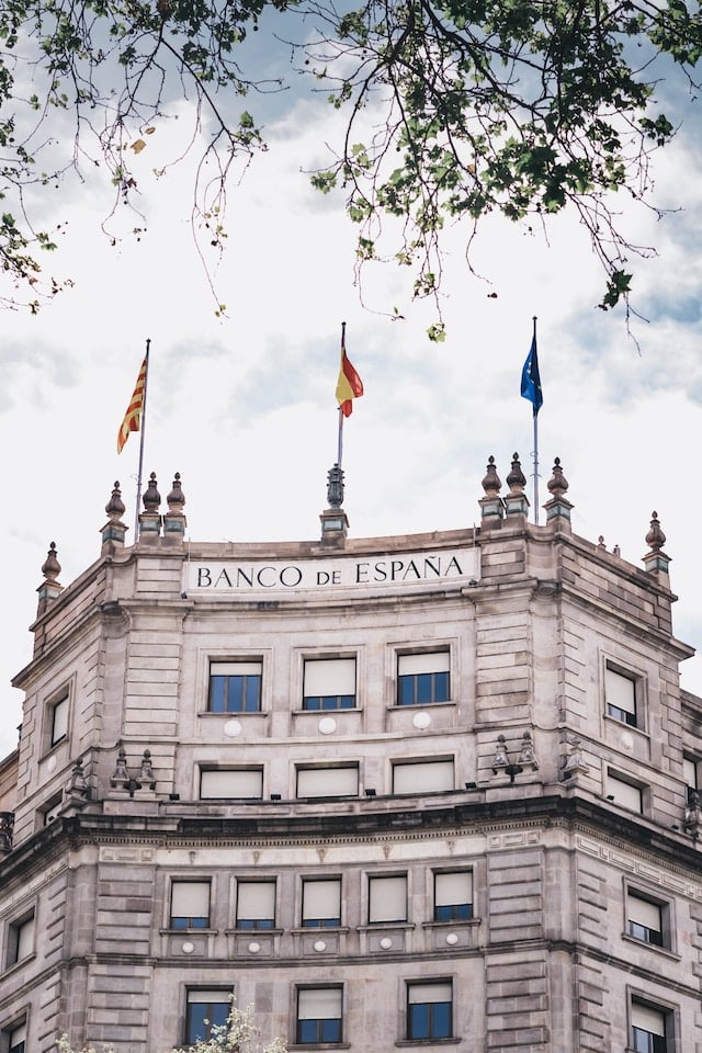 Spanish A&G Banco bank offshoot launches an actively managed cryptocurrency fund