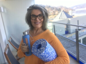 guinea-pig-fasting-cure-fxmayr-vivamayr-austria-health-intestiny-fascia-roll-water-bottle-cultureandcream-blogpost