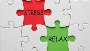stress-relax-puzzle-steine-rot-gruen-cultureandcream-blogpost