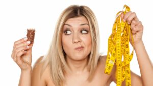 schokolade-chocolate-massband-frau-zweifel-woman-doubt-cultureandcream-blogpost