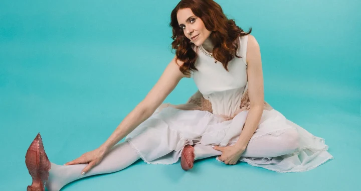 Kate Nash Sings of a Questionable Date On ‘Space Odyssey 2001’, Prepares ‘9 Sad Symphonies’ LP