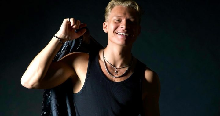 Swedish Pop Talent Adam Woods Delivers Irresistible Summer Pop On ‘Weekend’