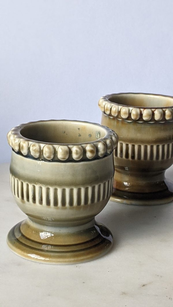 Vintage Pair of 1970s Wade Irish Porcelain Green Egg Cup Holders - Image 2