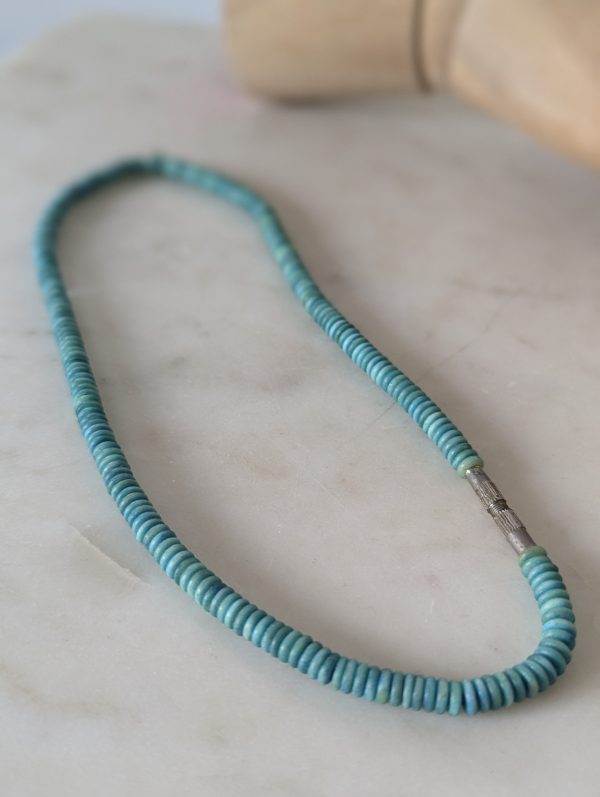 Vintage Boho Turquoise Blue Shell Necklace - Image 6
