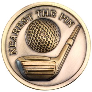 GOLF MEDALLION ANTIQUE GOLD NEAREST THE PIN - 2.75in