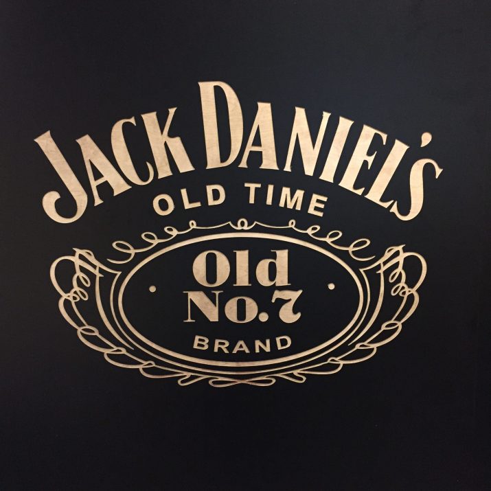 Jack Daniel's skilt