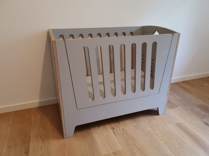 bedside crib