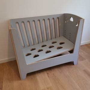 bedside crib