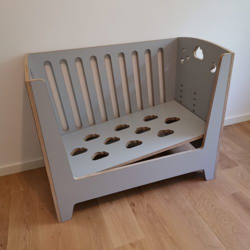 bedside crib