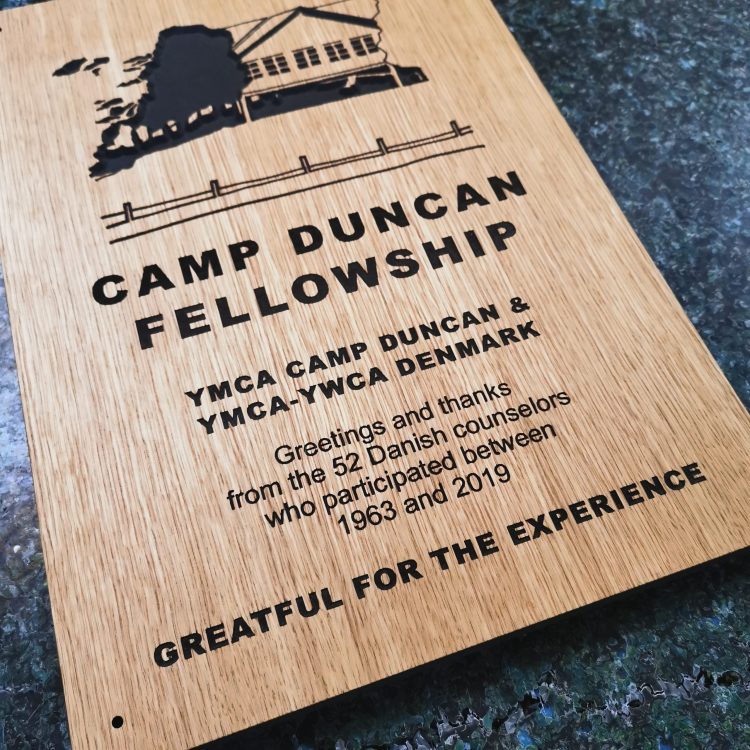 Camp Duncan mindeplade