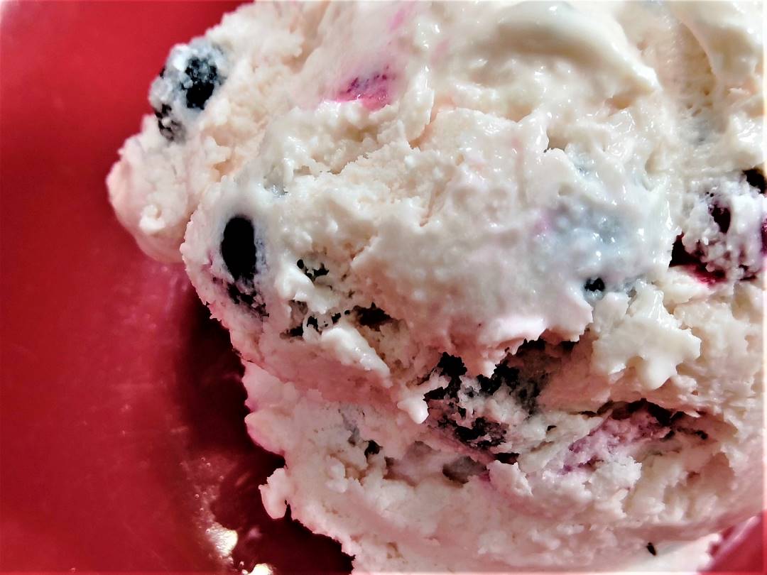 Simple yogurt ice cream from just five ingredients