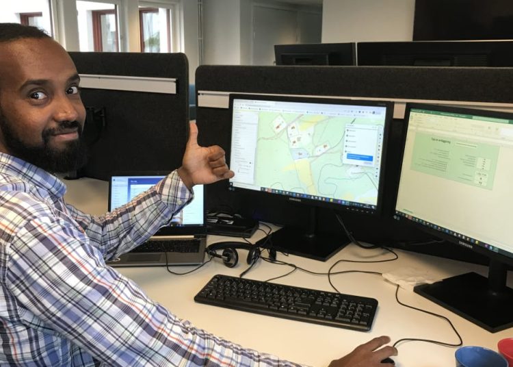 Mohammed Issa, arbetar som miljö- och hälsoskyddsinspektör i Kungsbacka