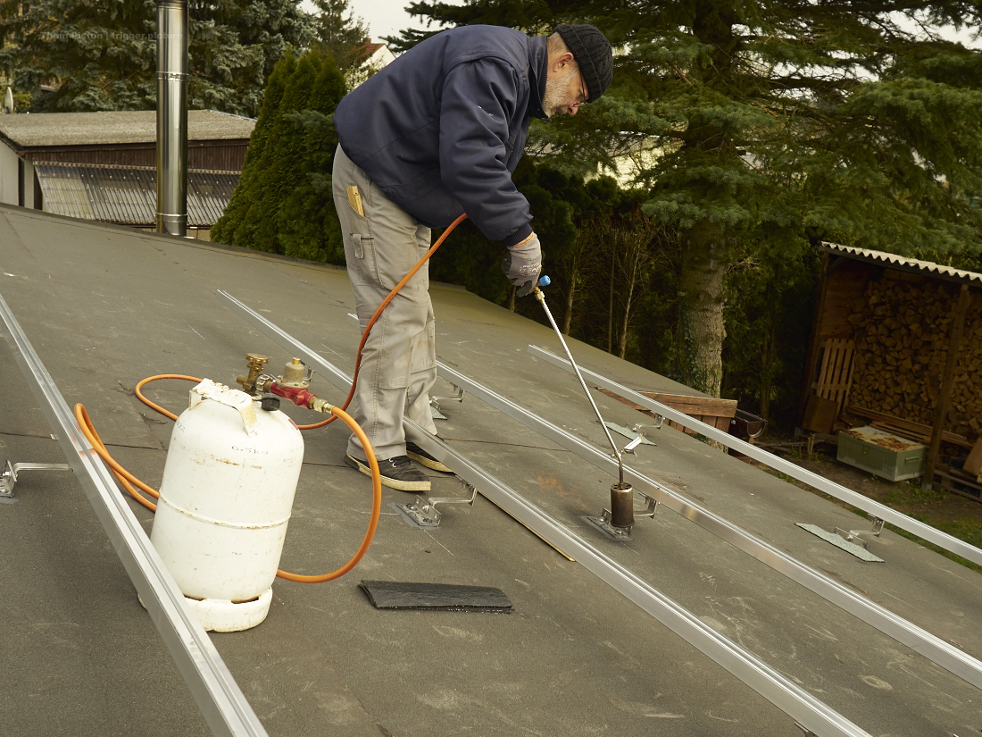 das photovoltaic will aufs dach gebracht werden, dakota home