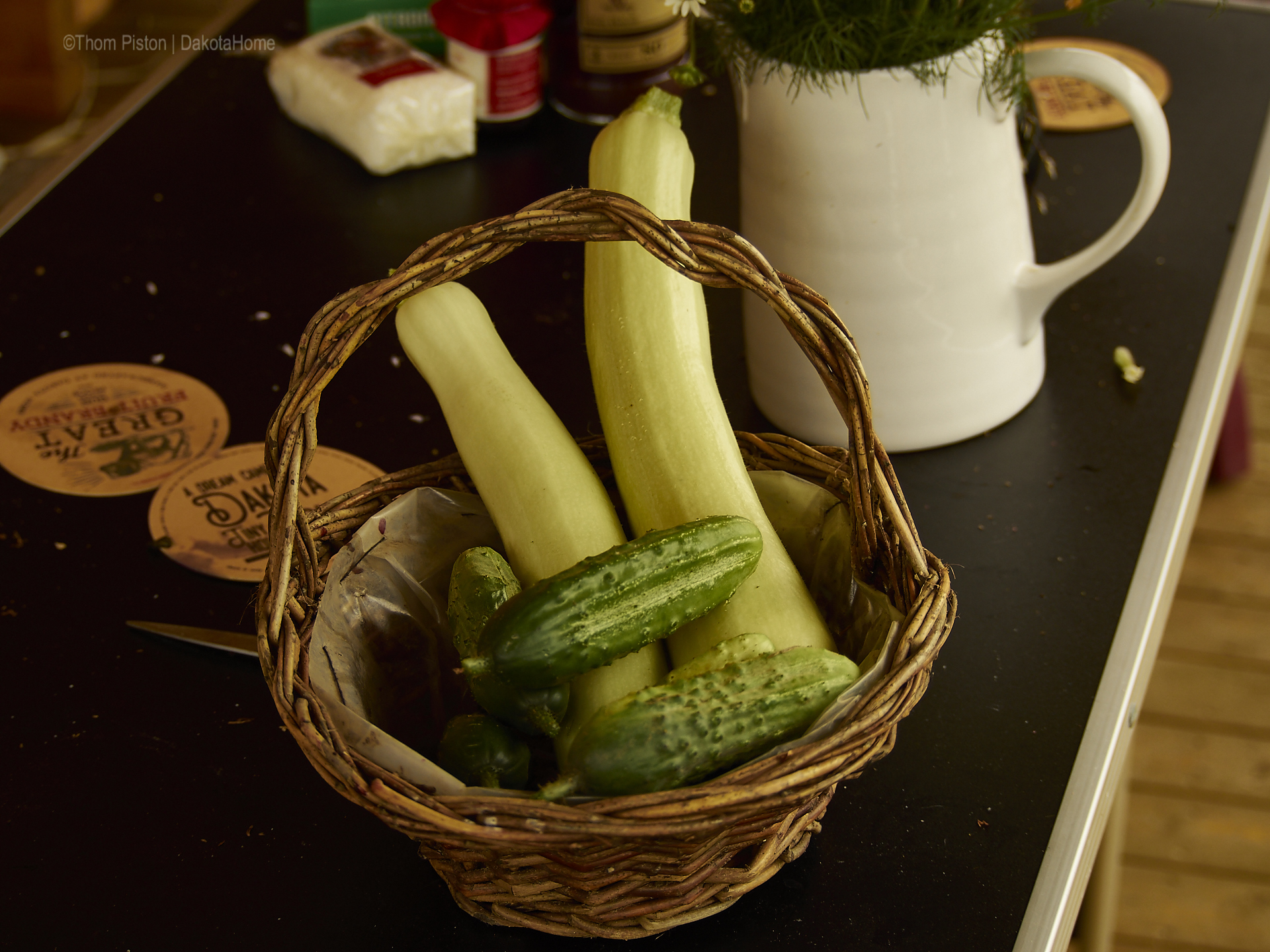 Tägliche Ernte, Gurken und Zucchinis.., Mitte Juni 2018