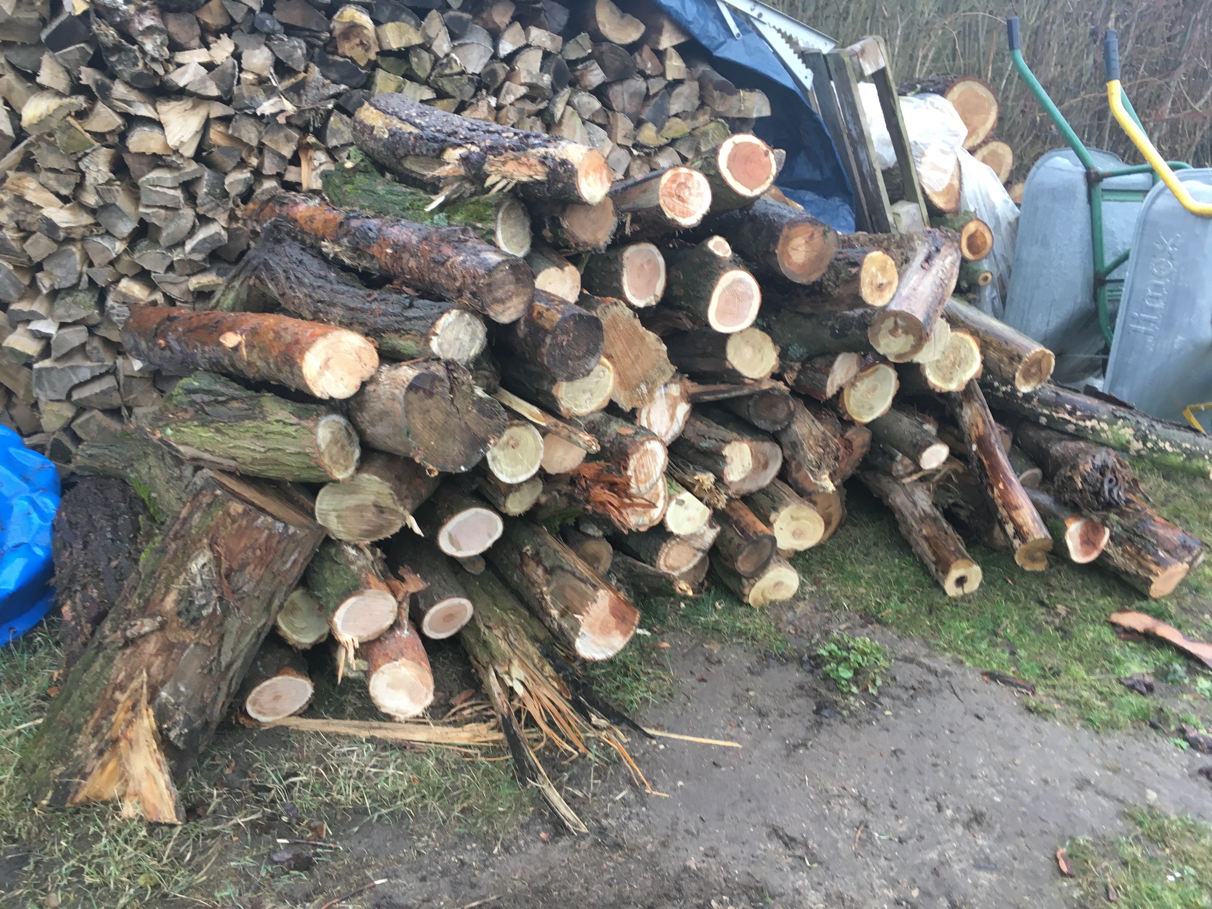 Holz Holz Holz & MacBook Air Batterietausch