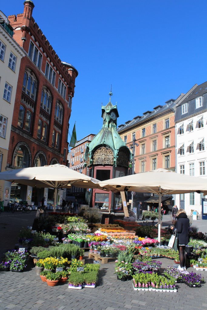 Blomsterudsalg på Kultorvet. Foto den 12. marts 2015 af Erik K Abrahamsen