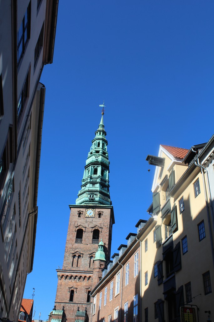 Nikolaj Kirkes Tårn og Pakhus i Nikolajgade. Foto den 12. marts 2015 af Erik K Abrahamsen