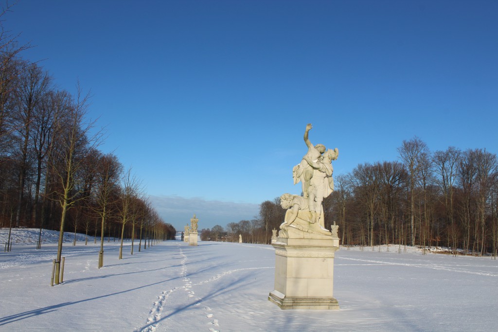 Sculptor by Wiedewelt 1760-70 in "Brede Alle". View in direction north to Eseum Sea. Photo 22. january 2016 by Erik K Abrahamsen.