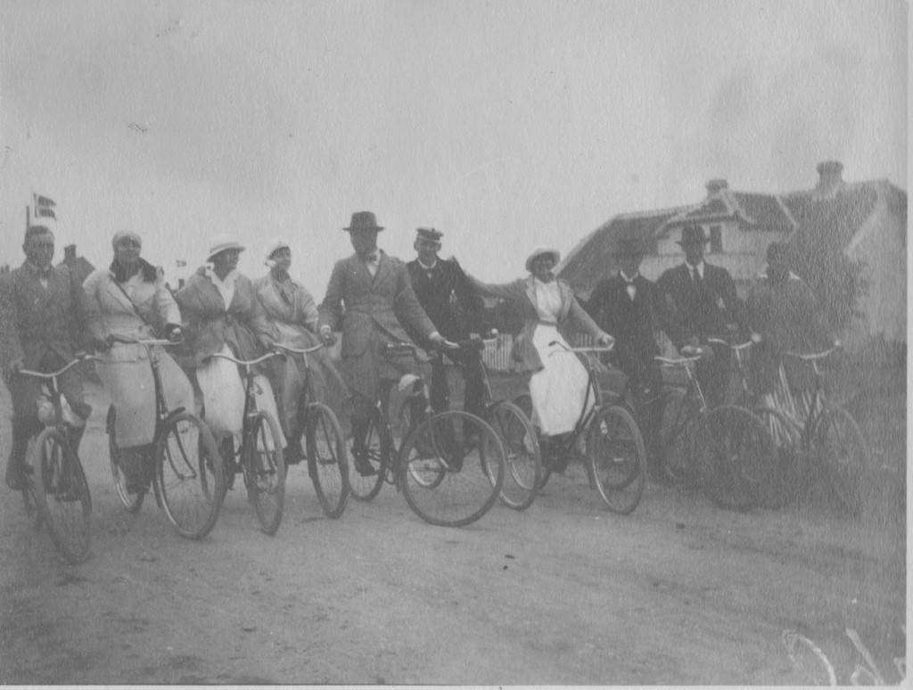 Royal Danish Family on bikes in Skagen, Denmark. Photo by Laurits Tuxen. Photo from Laurits Tuxen private photo album 1902-27. Scanned february 2016.