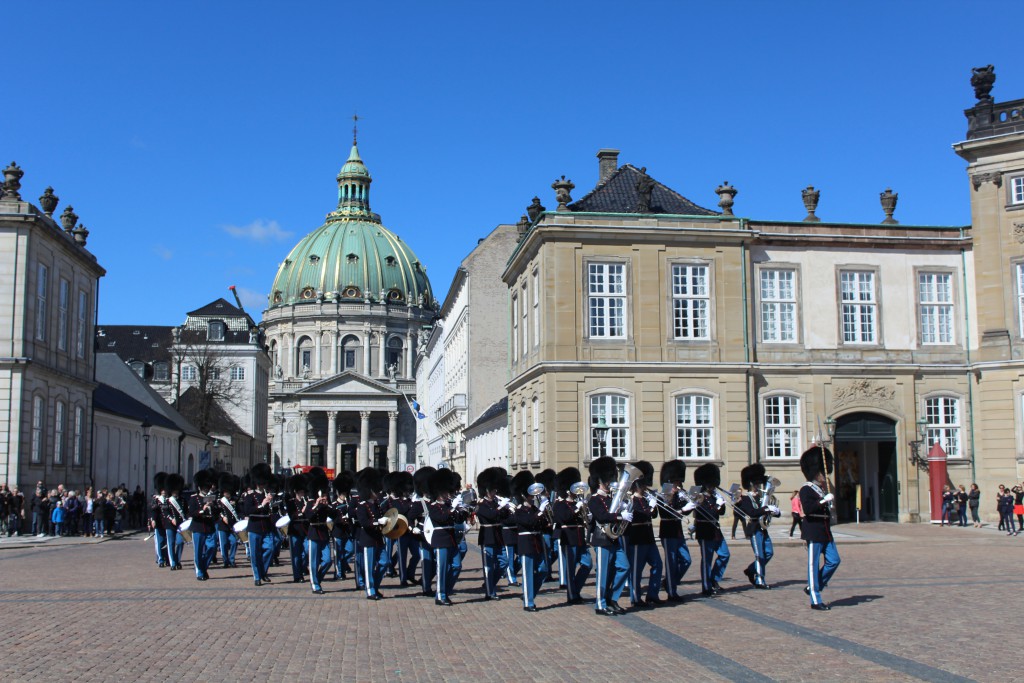 The Queens Royal Guard arrives to Amalienborg Castle Square. Photo 20. april 2016 by Erik K Abrahamsen