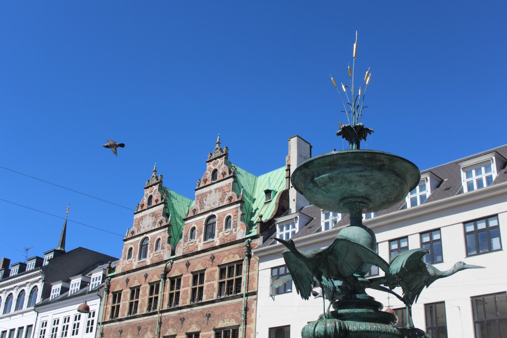 Storhespringvandet on Amagertorv with Old M