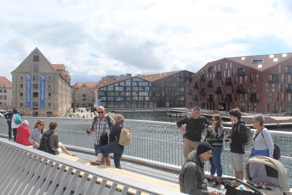 view from top of Inderhavnsbroen in direction sour to Grønlandske Handels Plads. Photo 9. july 2016 by Erik K Abrahamsen.