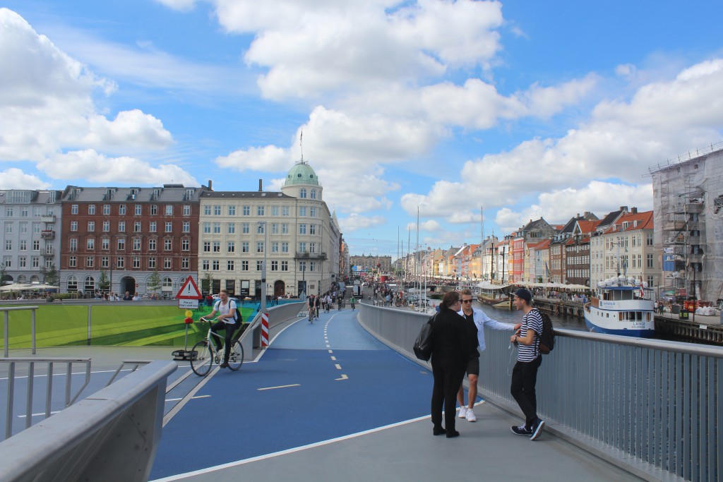 View to Nyhavn from new walk-and bike bridge "Inderhavns