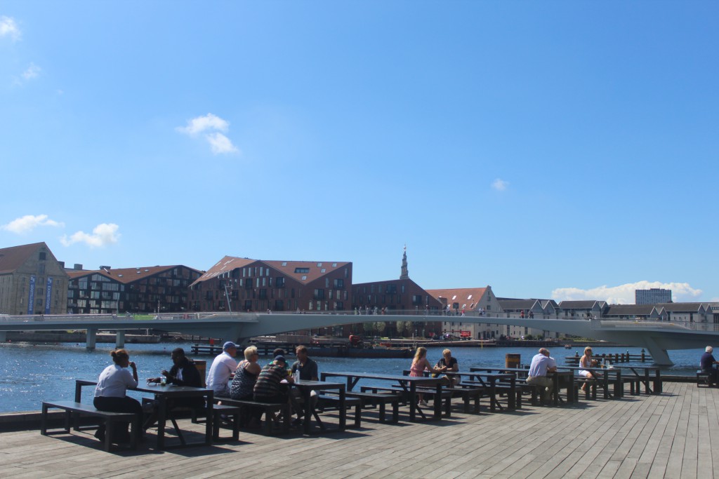 New walk- and bike bridge "Inderhavnsbroen". Photo 20. july 2016 by erik K Abrahamsen.