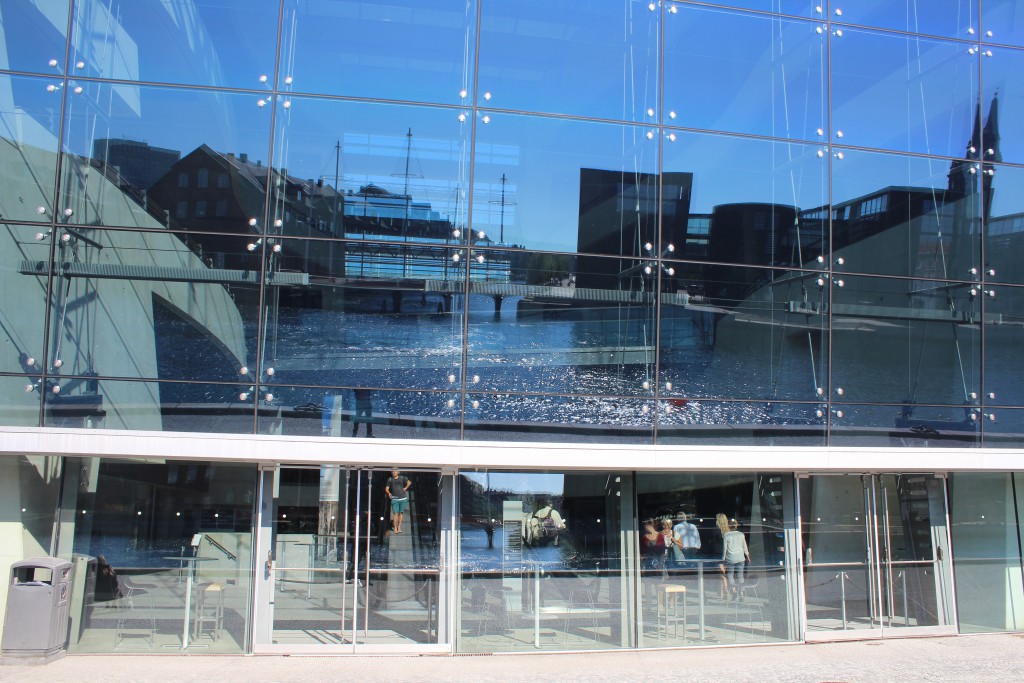 Royal Library on Christians Brygge. View to front to Copenhagen Inner Harbour. Photo 15. august 2016 by Erik K Abrahamsen.