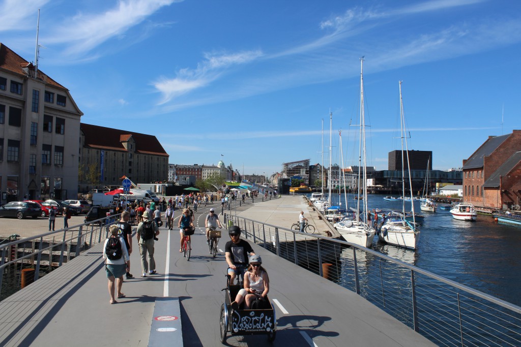 View from Trangravsbroen to Atlantens Brygge and new bike-, walk and run bridge "Inderhavnsbroen". Photo in direction north to Copenhagen Inner harbour and Nyhavn 25. august 2016 by erik K abrahamsen.