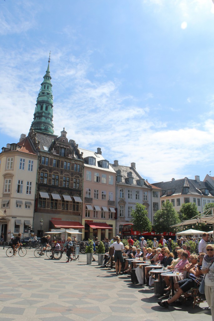 Amager Square in Copenhage City - lund at midday 6. june 2016. Photo by Erik K Abrahamsen.