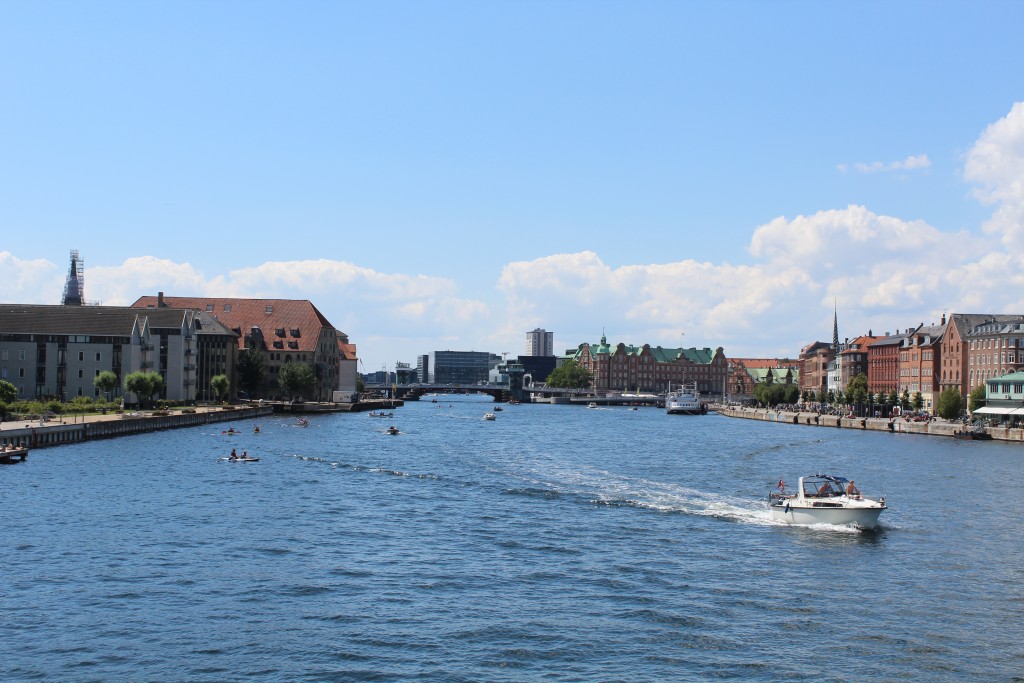 Udsigt fra ny Inderhansbro mod København Indre Havn. Foto mod vest den 17. juli 2017 af Erik K Abrahamsen.