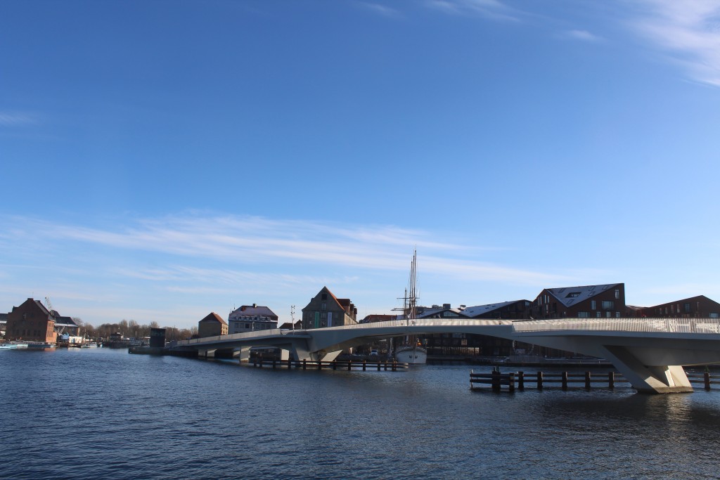 Copenhagen Inner harbour. View in direction west to new 180 m long bike- and walk bridge Inderhavnsbroen between Nyhavn and Nordatlantens Brygge on Christianshavn. Photo 5. february 2018 by Erik K Abrahamsen.