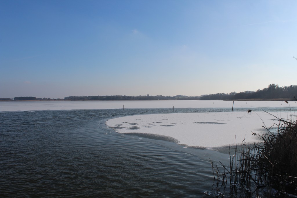 View in direction south to Arrsø lake and Arrenæs Peninsula. Phoot 9. february 2018 by Erik K Abrahamsen.