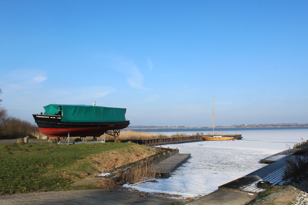 Nature Center Auderød Harbour on Arrenæs Peninsula. Phoot indirection north-east 9. february 2018 by Erik K Abrahamsen.