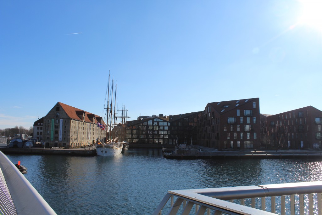 View from Inderhavnsbroen to Nordatlantens Brygge with GreenLand Trade store house built 1767 and new domestic houses on Krøyers Squate i Christianshavn. Phoot in direction south 22. february 2+18 by Erik K Abrahamsen.